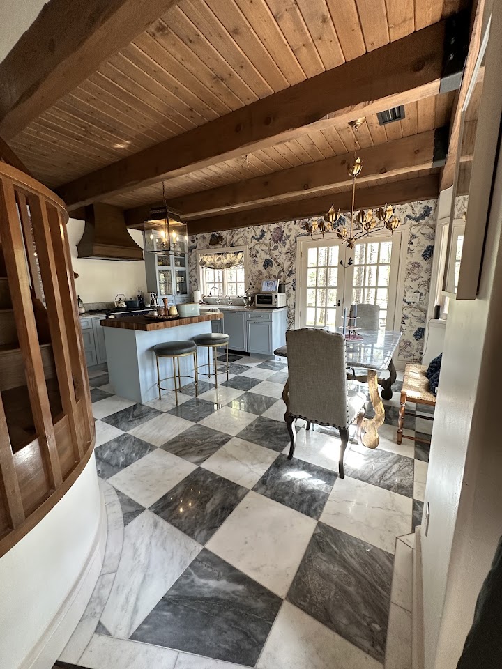 Outshine Cleaning Co project